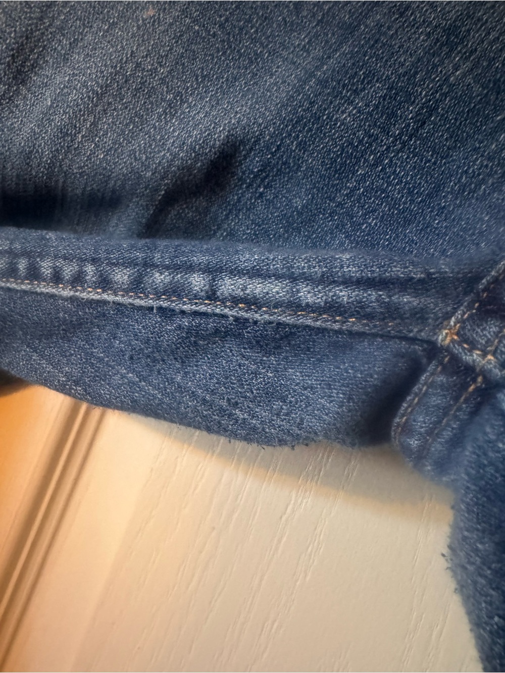 Women’s Seven for All Mankind Kimmie Crop - Picture 7 of 9